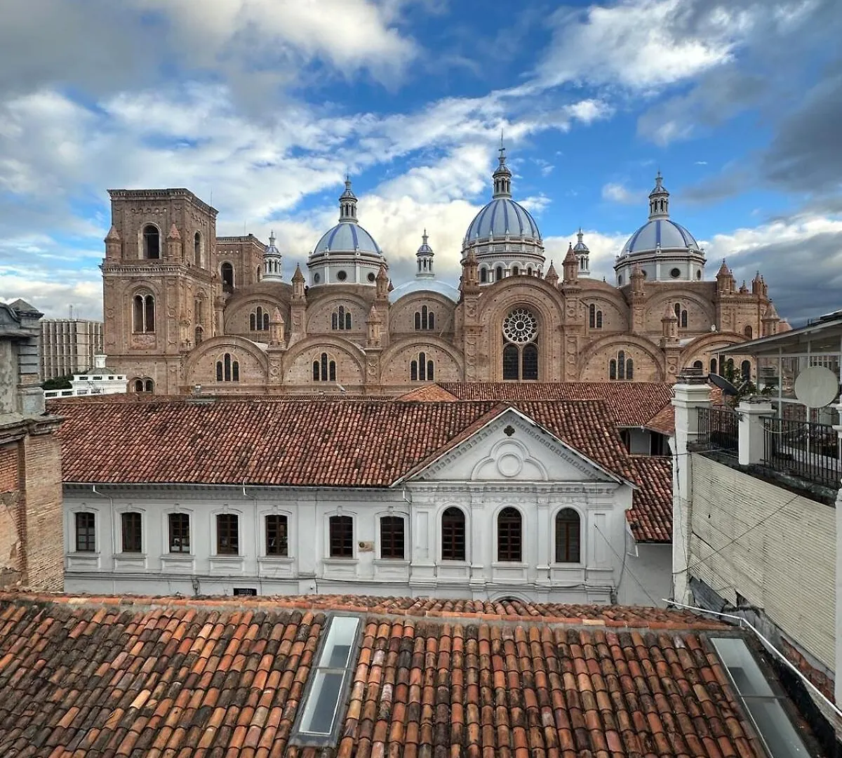 Lejlighed Suite Moderna Con Vista Top De La Catedral Cuenca Ecuador
